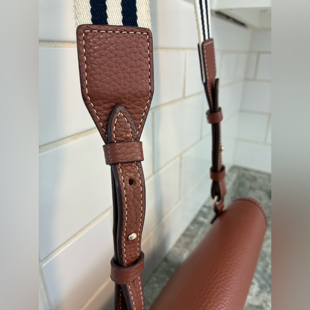Draper James Brown and White Crossbody Bag - Picture 7 of 15